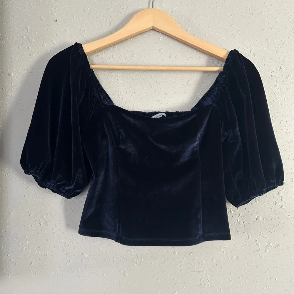 Abercrombie & Fitch Navy Blue Velvet Square Neck Puff Sleeve Crop Top Small